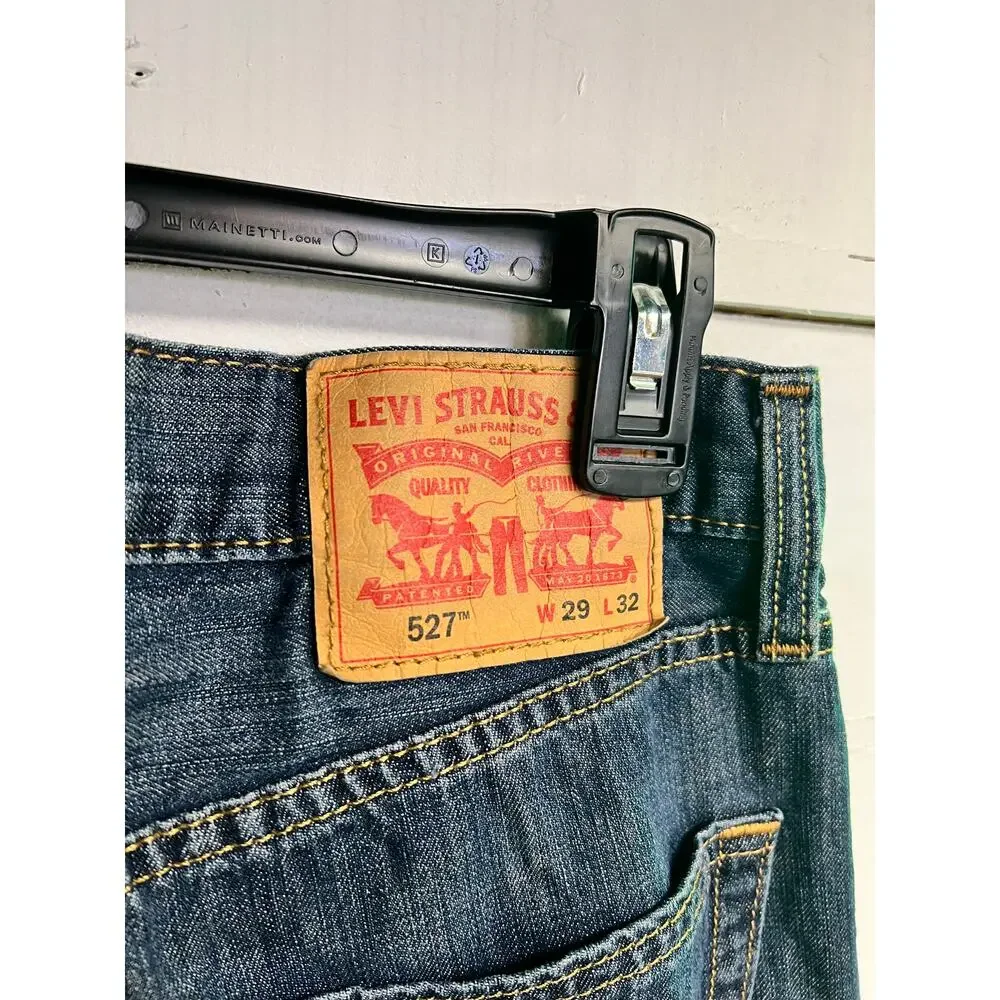 Men's 527 Levi Strauss & Co. Jeans -- Waist: 29 and Leg: 32 - Picture 4 of 4